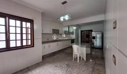 Casa com 3 quartos à venda na Fernando Gilard, 97, Planalto, São Bernardo do Campo, 220 m2 por R$ 1.200.000