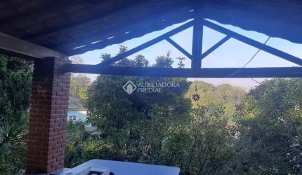 Casa com 3 quartos à venda na Rua Carlos H Bechi, 500, Chácara Boa Vista Palmeiras, Suzano, 117 m2 por R$ 500.000