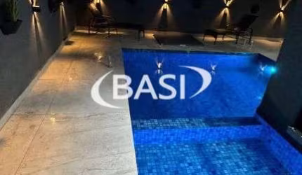 CASA DE ALTO PADRÃO EM CONDOMÍNIO FECHADO TOTALMENTE MOBILIADA !!!!