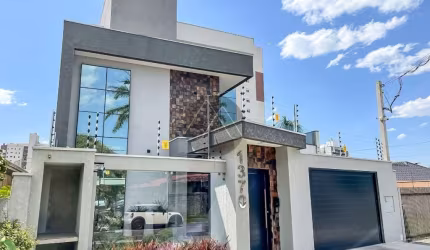 Sobrado Alto Padrão porteira fechada