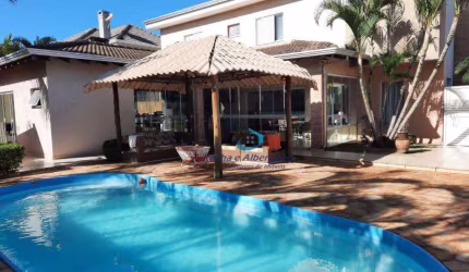 Oportunidade Casa Condomínio Villagio do Engenho 4 quartos 2 suítes 2 demi Salas Gourmet Piscina aquecida 4 vagas Completa armários
