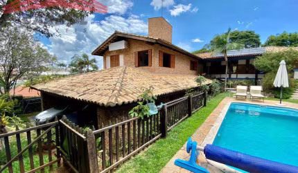 COND. PARQUE DAS LARANJEIRAS - ITATIBA - AT 1.180m² - AC 600m² - 4 DORMS.
