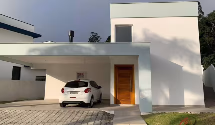 Casa em Condomínio Fechado, Térrea de 03 Suites à Venda na Cachoeira do Bom Jesus - Florianópolis - SC