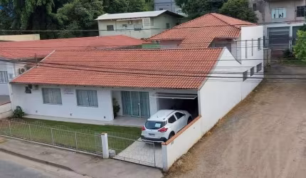 Casa com 5 quartos para alugar no Salto do Norte, Blumenau , 280 m2 por R$ 5.900