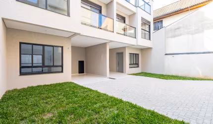Sobrado interno com terraço - 160m²