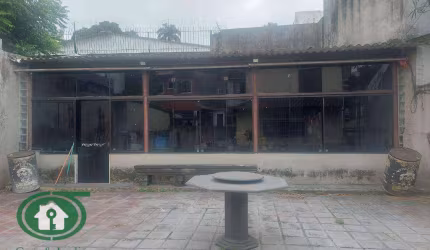 Casas c/ terreno 10x50 à Venda - Completo com 2 Casas + Edícula - Santos/SP
