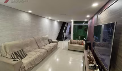Sobrado com 3 dormitórios à venda, 250 m² por R$ 990.000,00 - Vila Assunção - Santo André/SP