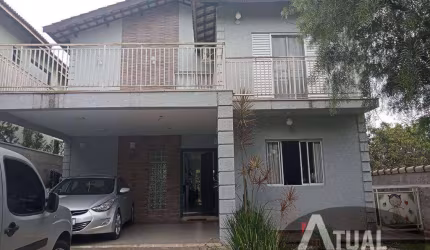 Casa sobrado a venda em condomínio Atibaia 1.350,000,00.