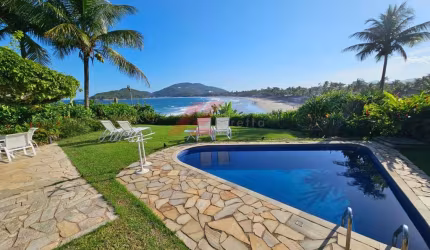 Imponente Casa em Condomínio à Venda em Guarujá-SP, Balneário Praia do Pernambuco: 4 Quartos, 1 Suíte, 1 Sala, 5 Banheiros, 4 Vagas, 426,54 m².