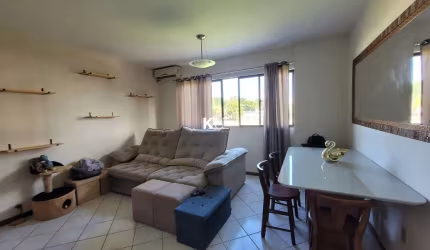 Apartamento com 2 quartos à venda na Rua Vereador Gercino Silva, --, Canto, Florianópolis por R$ 520.000