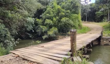 Chácara / sítio com 1 quarto à venda na Rodovia Br376, 00, Vossoroca, Tijucas do Sul, 145200 m2 por R$ 250.000