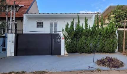 Casa residencial ou comercial com 4 quartos 3 suítes 5 banheiros 5 vagas para venda ou locação no Jardim das Paineiras em Campinas-SP