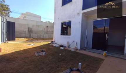 Casa à venda, 95 m² por R$ 260.000,00 - Floresta Encantada - Esmeraldas/MG