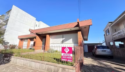 Casa com 3 quartos à venda na Rua Pedro Mocelin, 31, Medianeira, Caxias do Sul por R$ 1.800.000