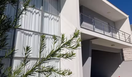 Casa com 4 quartos à venda na Rua Nadir Antonio Antonioli, 70, Vila Verde, Caxias do Sul por R$ 2.200.000