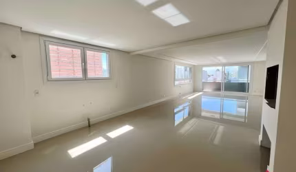 Apartamento para Venda - 206.57m², 3 dormitórios, sendo 3 suites, 4 vagas - Panazzolo