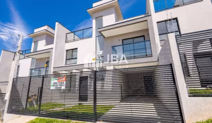 SOBRADOS 3 QUARTOS (1 SUÍTE), COM TERRAÇO!