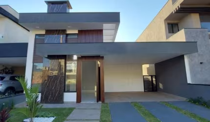 Casa térrea para venda 3 dormitórios e piscina no Condomínio Mosaico Essence.
