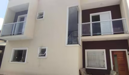 Sobrado a venda com 3 dormitórios no Residencial Mirage em Mogi das Cruzes