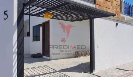 Lindo sobrado de esquina com 2 suítes com sacada