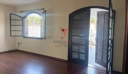 Casa com 3 quartos à venda no Pedregulho, Guaratinguetá  por R$ 429.000