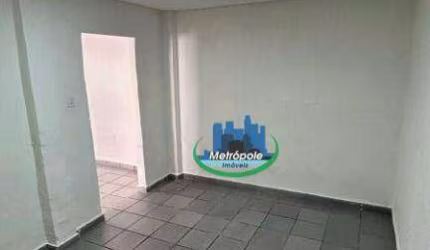 Casa com 1 dormitório para alugar, 40 m² por R$ 700,00/mês - Vila São João Batista - Guarulhos/SP