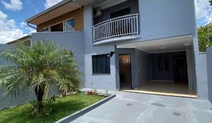 Sobrado com 3 dormitórios à venda, 175 m² por R$ 820.000,00 - Santa Cruz - Cascavel/PR