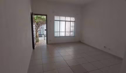Casa à Venda na Aclimação/SP | 2 Quartos |2 banheiros | Quintal | 1 vaga | 84m² por R$ 680.000