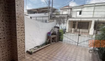 Sobrado à Venda no Alto da Mooca - 130m², 3 Dormitórios, Quintal, 1 Vaga de Garagem - R$ 670.000,00