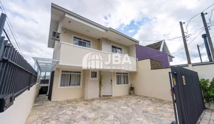 Casa com 4 quartos à venda na Rua Waldemar Kost, 2839, Xaxim, Curitiba, 200 m2 por R$ 650.000