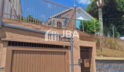Casa com 3 quartos à venda na Avenida Nossa Senhora Aparecida, 1325, Seminário, Curitiba, 195 m2 por R$ 2.100.000