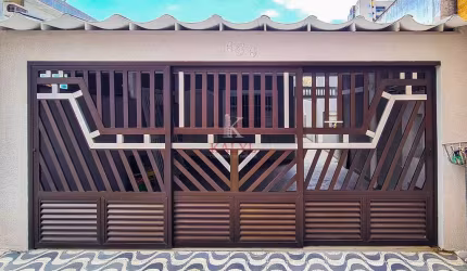 Casa com 3 dorms, Canto do Forte, Praia Grande - R$ 690 mil, Cod: 8702