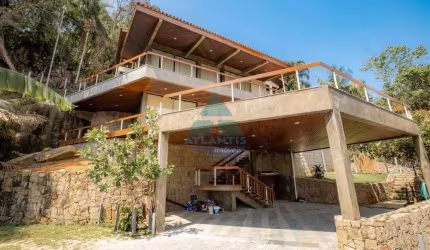 Casa com 4 dorms, Ponta das Toninhas, Ubatuba - R$ 5 mi, Cod: 435