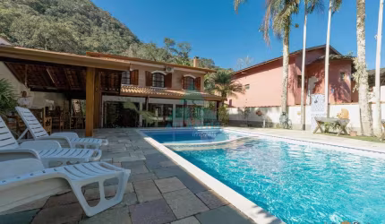 Casa com 4 quartos, Recanto da Lagoinha, Ubatuba - R$ 2.9 mi, Cod: 1053