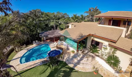 Casa com 4 dorms, Ponta das Toninhas, Ubatuba - R$ 2.99 mi, Cod: 2383