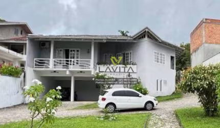 Casa com 4 dormitórios, 261 m² - venda por R$ 2.100.000,00 ou aluguel por R$ 5.100,00/mês - Garcia - Blumenau/SC