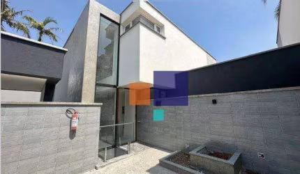 Casa Alto Padrão em Condomínio com 450m², 04 suítes e 04 vagas - Vende-se no Brooklin