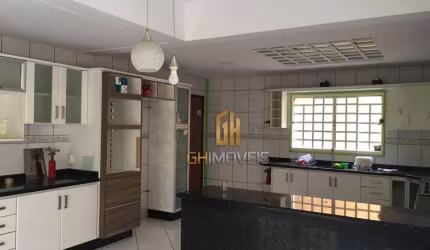 Sobrado à venda, 275 m² por R$ 1.100.000,00 - Setor Gentil Meireles - Goiânia/GO