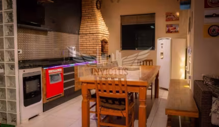 Cobertura sem Condomínio Mobiliada com 2 Quartos para Comprar, 101m² - Vila Assunção, Santo André/SP.