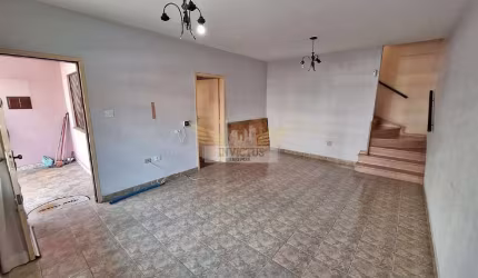Sobrado Comercial com 3 Quartos para Alugar, 135m² - Bairro Campestre, Santo André/SP.