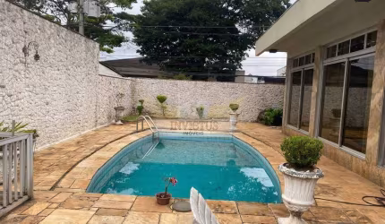 Casa Térrea Comercial com 3 Quartos para Alugar, 395m² - Jardim do Mar, São Bernardo do Campo/SP.
