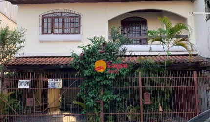Casa com 3 dormitórios à venda por R$ 1.100.000,00 - Centro - São Gonçalo/RJ