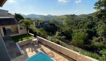 Casa com 3 dormitórios à venda, 300 m² por R$ 750.000,00 - Moinho de Vento - Barra Mansa/RJ