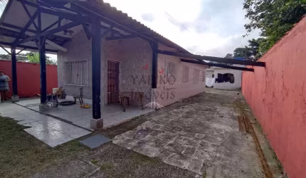 Casa térrea independente no bairro do Indaiá, em Bertioga.