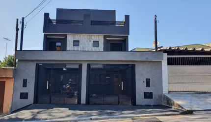 Sobrado para Venda em Santo André, Parque Jaçatuba, 2 dormitórios, 2 suítes, 3 banheiros, 2 vagas