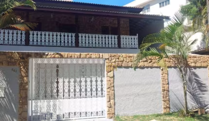 Casa com 3 dormitórios, 315 m² - venda por R$ 1.100.000,00 ou aluguel por R$ 5.128,00/mês - Centro - Vinhedo/SP