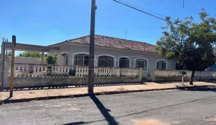 Casa Padrão em Dourado