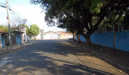 Venda de Casa - Padrão no bairro Jardim São Carlos 5