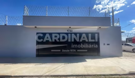 Casa padrão para residência ou comercio com ótima localização