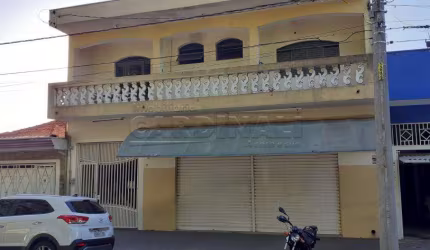 Barracão comercial com boa localização e bem espaçoso